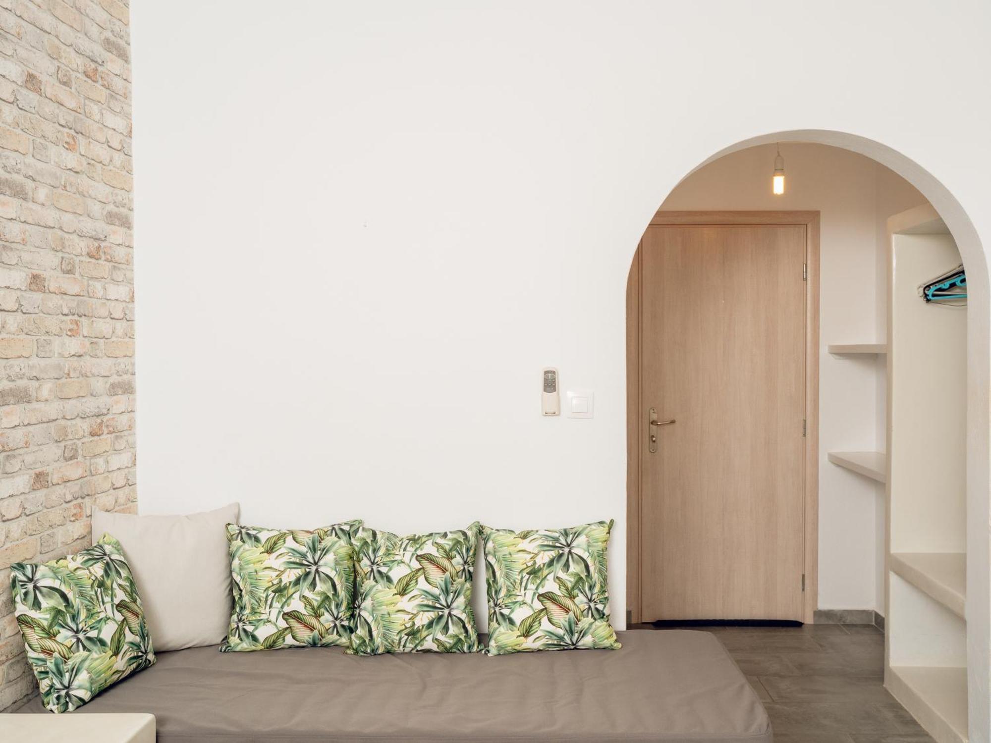 Marias Place Ios Exterior photo